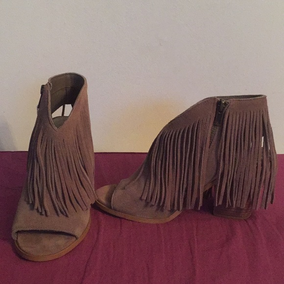 Steve Madden Booties - Picture 4 of 8